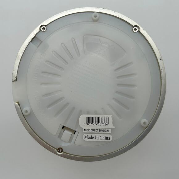 Bath & Body Works Fox & Squirrel Light Up 3-Wick Candle Holder Fall Leaves Globe - Picture 4 of 5